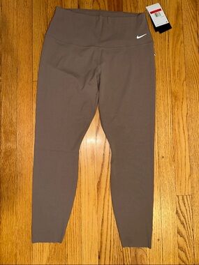 Nike Women’s Brown/Taupe High-Rise Leggings